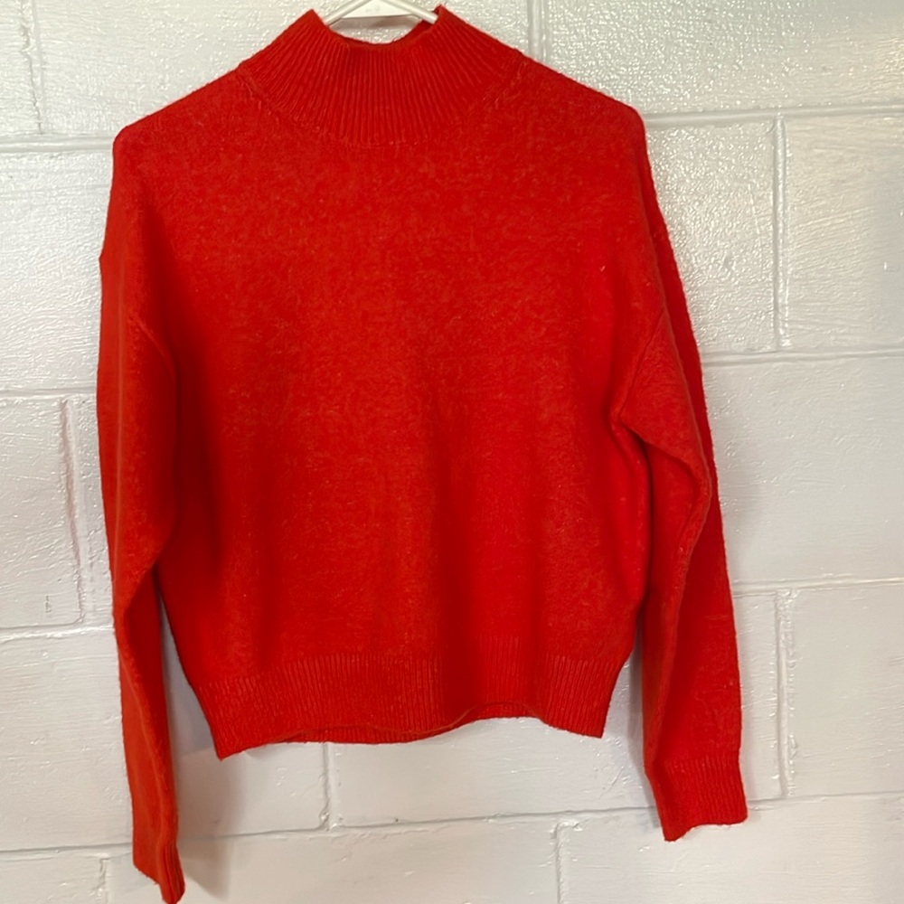 Women’s Sweater